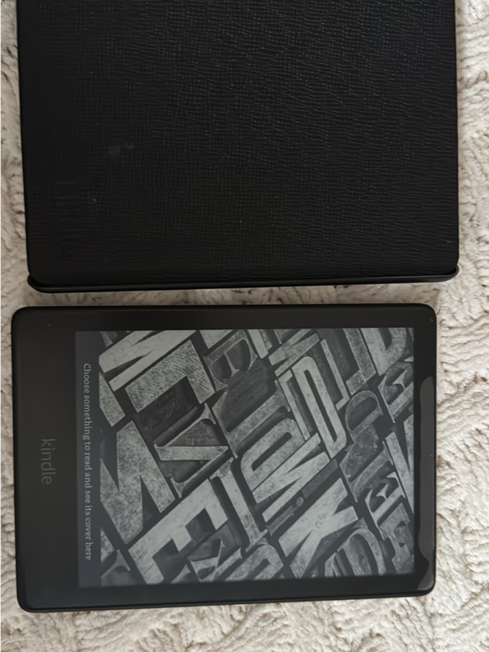 Kindle Paperwhite (11th Gen, 2021) – 6.8” Screen, Warm Light, Like New - Picture 3 of 4